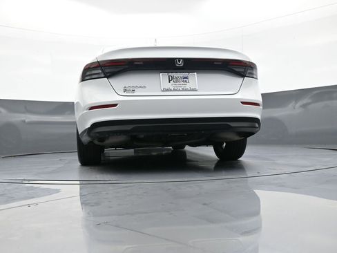 Certified 2023 Honda Accord EX image 31