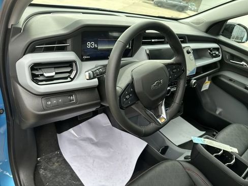New 2027 Chevrolet Bolt RS w/ Technology Package FWD image 11
