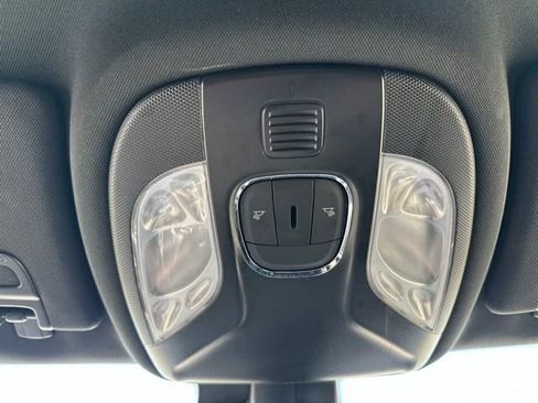 Used 2025 Jeep Compass Trailhawk AWD/4WD image 33