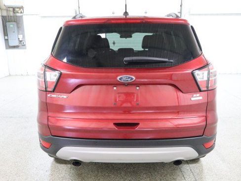 Used 2017 Ford Escape SE w/ Equipment Group 201A FWD image 8