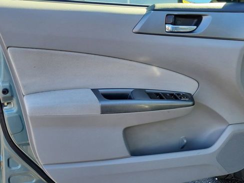 Used 2012 Subaru Forester 2.5X Touring AWD/4WD image 18