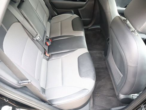 Used 2022 Kia Niro EX FWD image 45