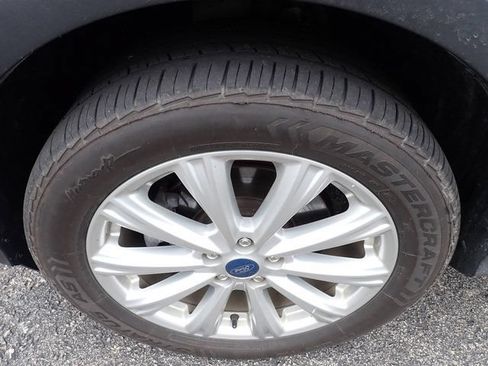 Used 2019 Ford Escape SEL AWD/4WD image 10