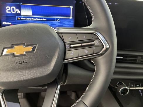 Certified 2026 Chevrolet Silverado EV LT AWD/4WD image 24