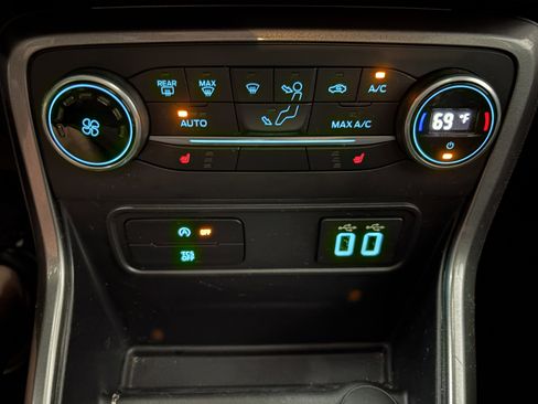Used 2018 Ford EcoSport SE w/ Interior Protection Package image 14
