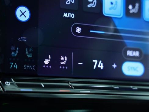New 2026 Volkswagen Atlas SE FWD image 19