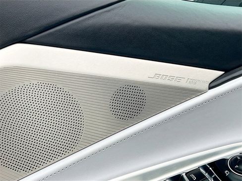 Used 2025 Chevrolet Corvette Stingray Premium Conv w/ Z51 Performance Package image 19