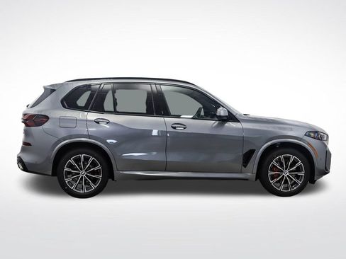 New 2026 BMW X5 xDrive40i w/ M Sport Package AWD/4WD image 6