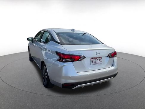 Used 2025 Nissan Versa SV FWD image 11