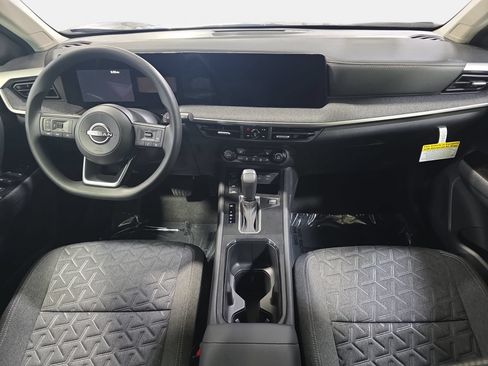 New 2027 Nissan Kicks SV w/ SV Premium Package FWD image 9