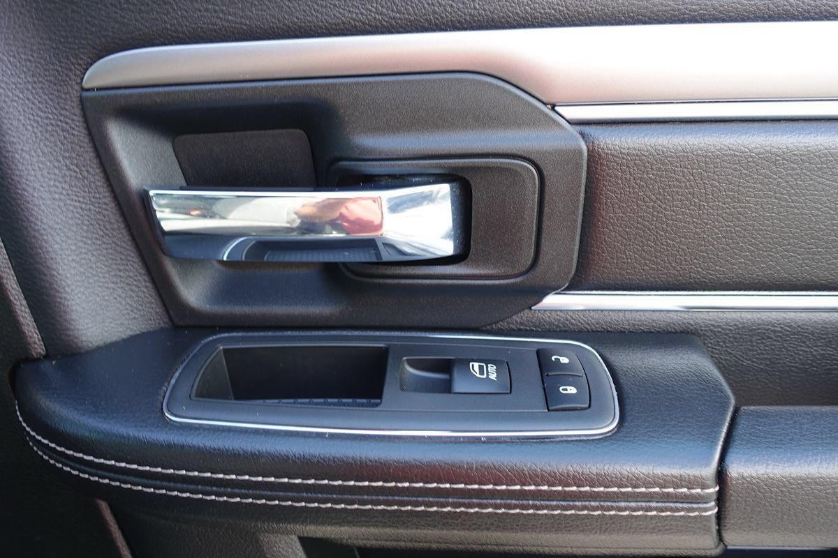 Used 2022 RAM 1500 Warlock w/ Ceramic Grey Warlock Package AWD/4WD image 40