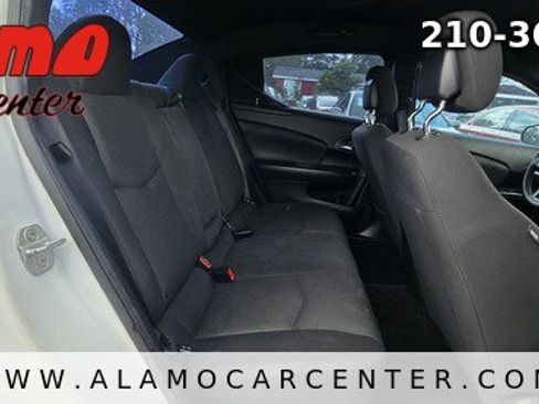 Used 2013 Dodge Avenger SE FWD image 19
