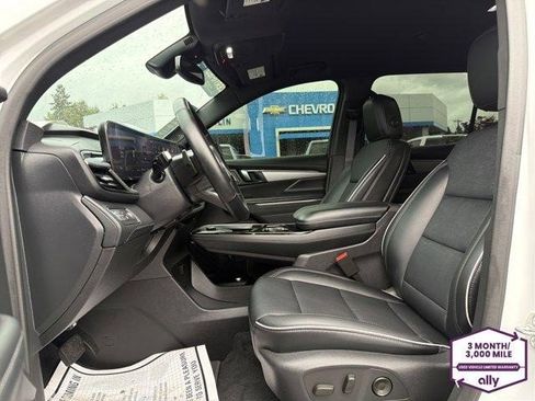Certified 2025 Buick Enclave Preferred AWD/4WD image 6