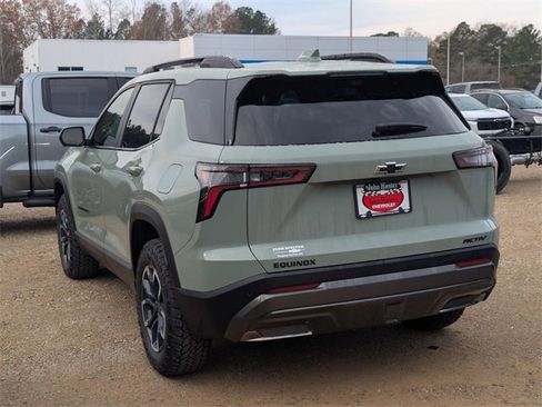 New 2026 Chevrolet Equinox ACTIV w/ Safety and Technology Package image 4