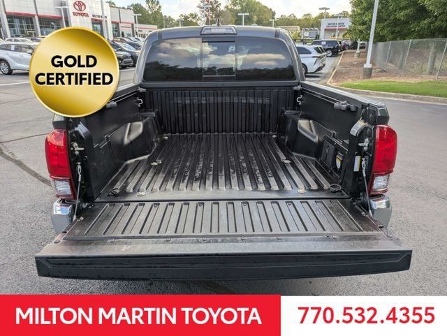 Certified 2019 Toyota Tacoma TRD Off-Road AWD/4WD image 13