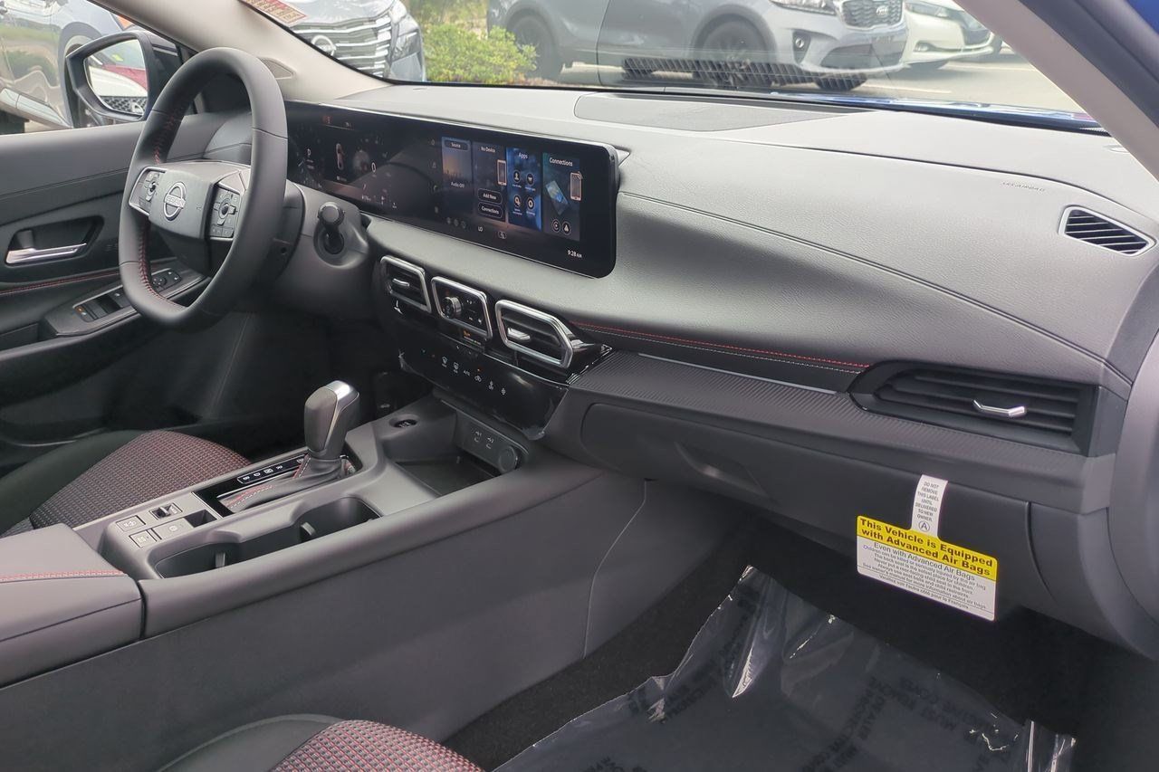 New 2026 Nissan Sentra SR w/ Floor Mat Package FWD image 39