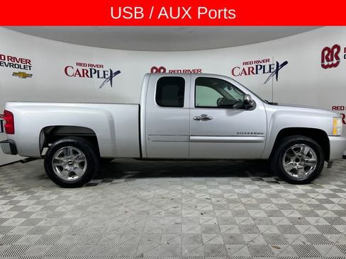 Used 2010 Chevrolet Silverado 1500 LT w/ Regional Value Package image 9