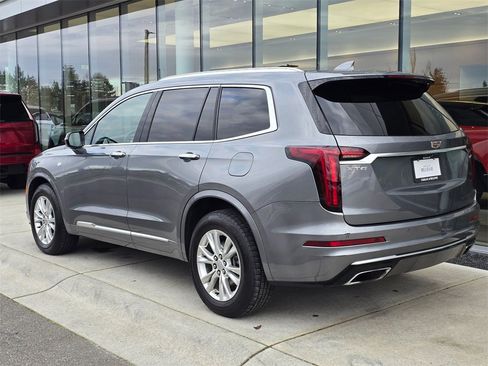 Used 2021 Cadillac XT6 Luxury image 3