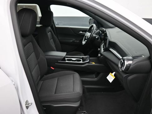 Used 2025 Chevrolet Equinox LT FWD image 23