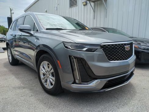 Certified 2022 Cadillac XT6 Luxury w/ LPO, Floor Liner Package FWD image 2