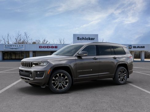 New 2025 Jeep Grand Cherokee L Overland w/ Advanced Protech Group III image 26