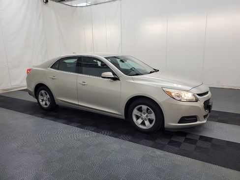 Used 2016 Chevrolet Malibu LT FWD image 11