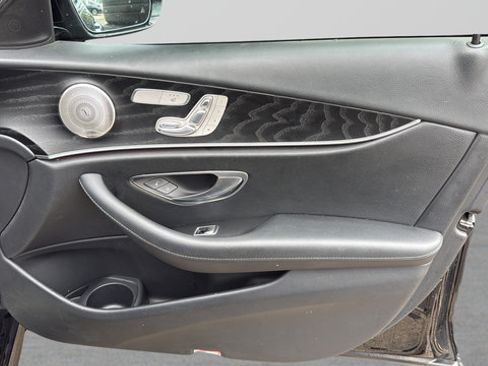 Used 2023 Mercedes-Benz E 350 Sedan image 25