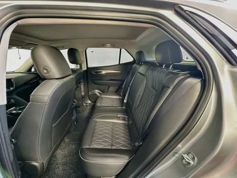 Used 2023 Buick Envision Avenir AWD/4WD image 26