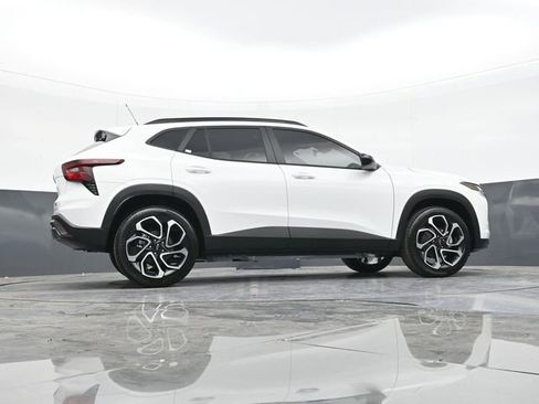 New 2026 Chevrolet Trax RS w/ Sunroof Package image 48