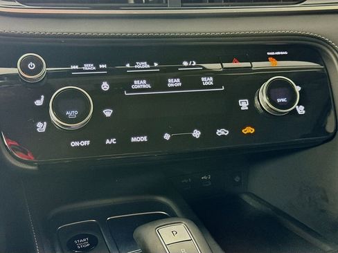 Certified 2026 INFINITI QX60 Luxe w/ Family Package image 20