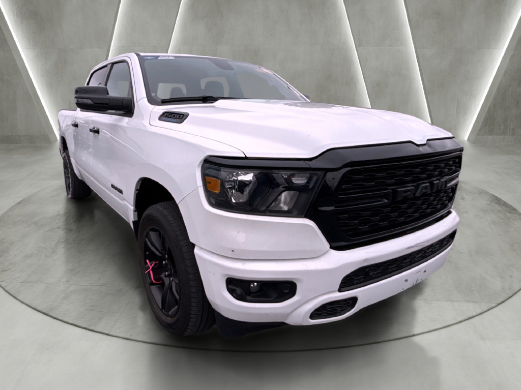 Used 2023 RAM 1500 4x4 Crew Cab image 1