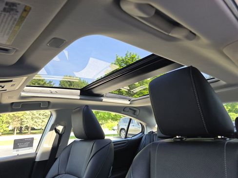 Used 2023 Lexus ES 350 w/ Accessory Package (Z1) FWD image 16