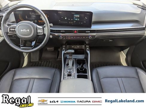 Used 2025 Kia Sorento S w/ Panoramic Sunroof Package image 10