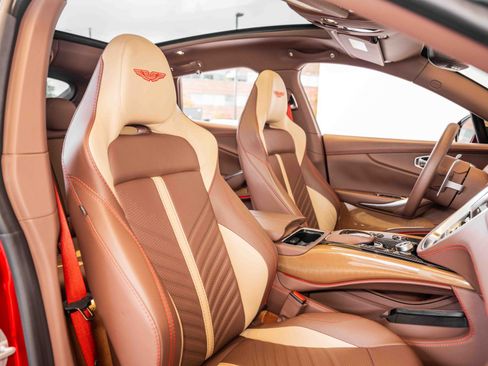 Used 2023 Aston Martin DBX 707 AWD/4WD image 21
