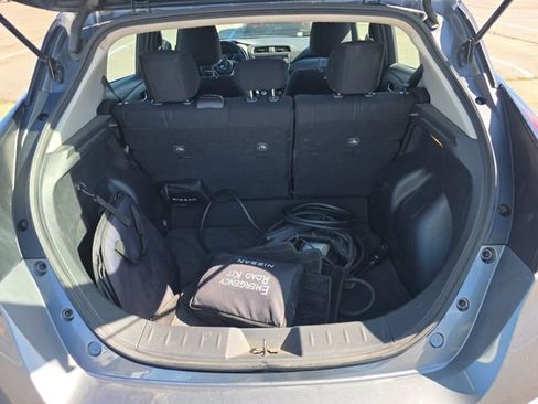 Used 2025 Nissan Leaf S FWD image 11