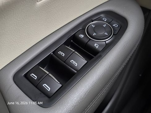 Used 2023 Cadillac XT6 Premium Luxury w/ Technology Package FWD image 31