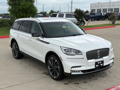 Used 2022 Lincoln Aviator Reserve w/ Equipment Group 201A AWD/4WD image 10