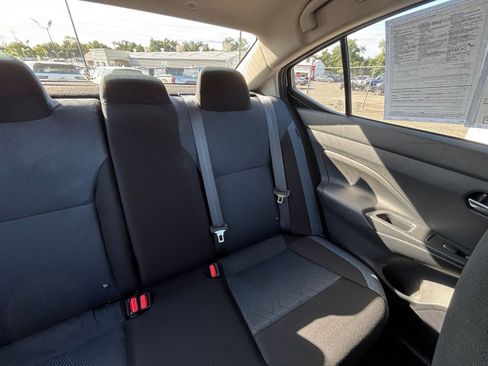 Used 2025 Nissan Versa SV image 35