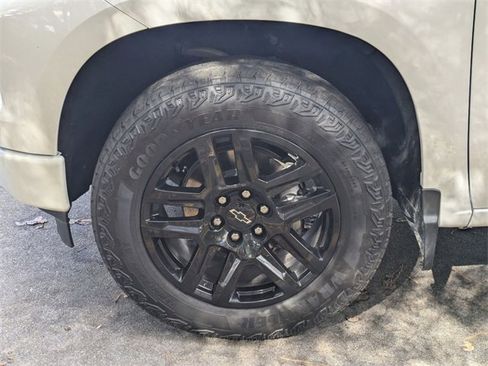 Used 2023 Chevrolet Silverado 1500 RST image 7