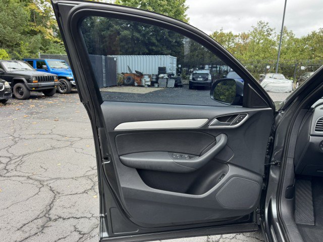 Used 2018 Audi Q3 2.0T Premium FWD image 19