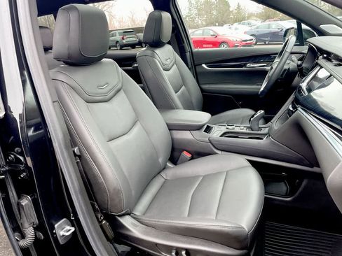 Certified 2023 Cadillac XT6 Premium Luxury image 14