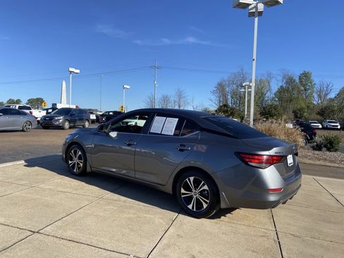 Used 2021 Nissan Sentra SV image 7