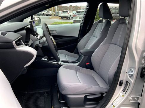 New 2026 Toyota Corolla SE image 9