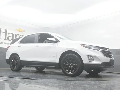 Used 2021 Chevrolet Equinox LT FWD image 2