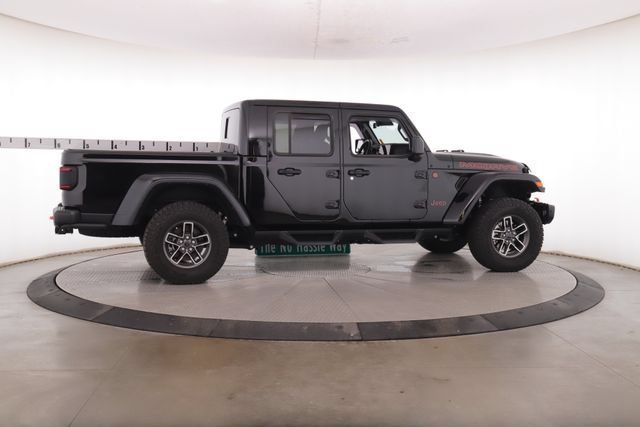 Used 2024 Jeep Gladiator Mojave AWD/4WD image 6