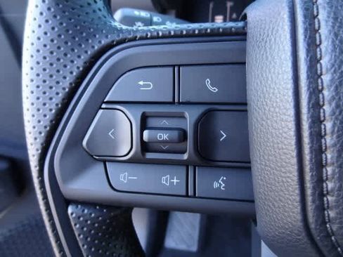 Used 2024 Toyota Tacoma SR image 15