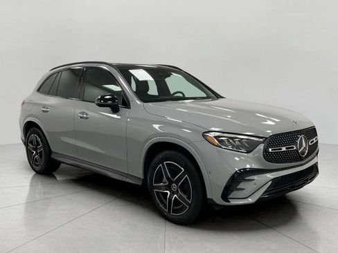 Certified 2026 Mercedes-Benz GLC 300 4MATIC image 1
