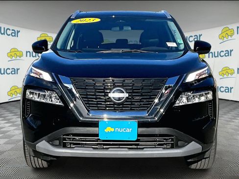 Used 2023 Nissan Rogue SV w/ SV Premium B Package image 2