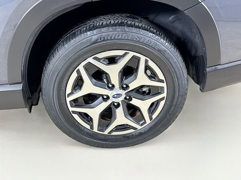 Used 2020 Subaru Forester Premium image 22