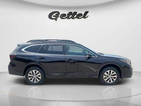 Used 2020 Subaru Outback Premium AWD/4WD image 4